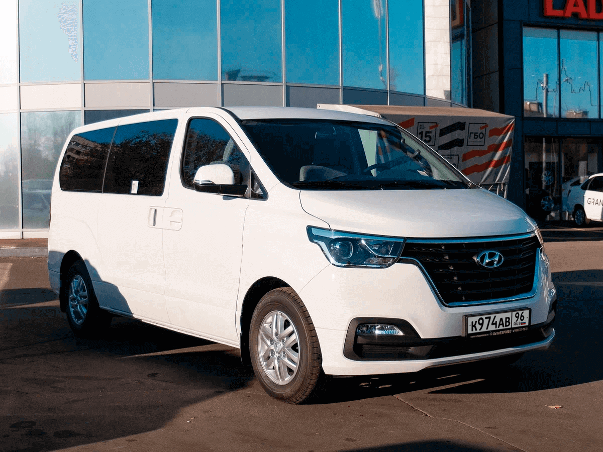 Hyundai Starex